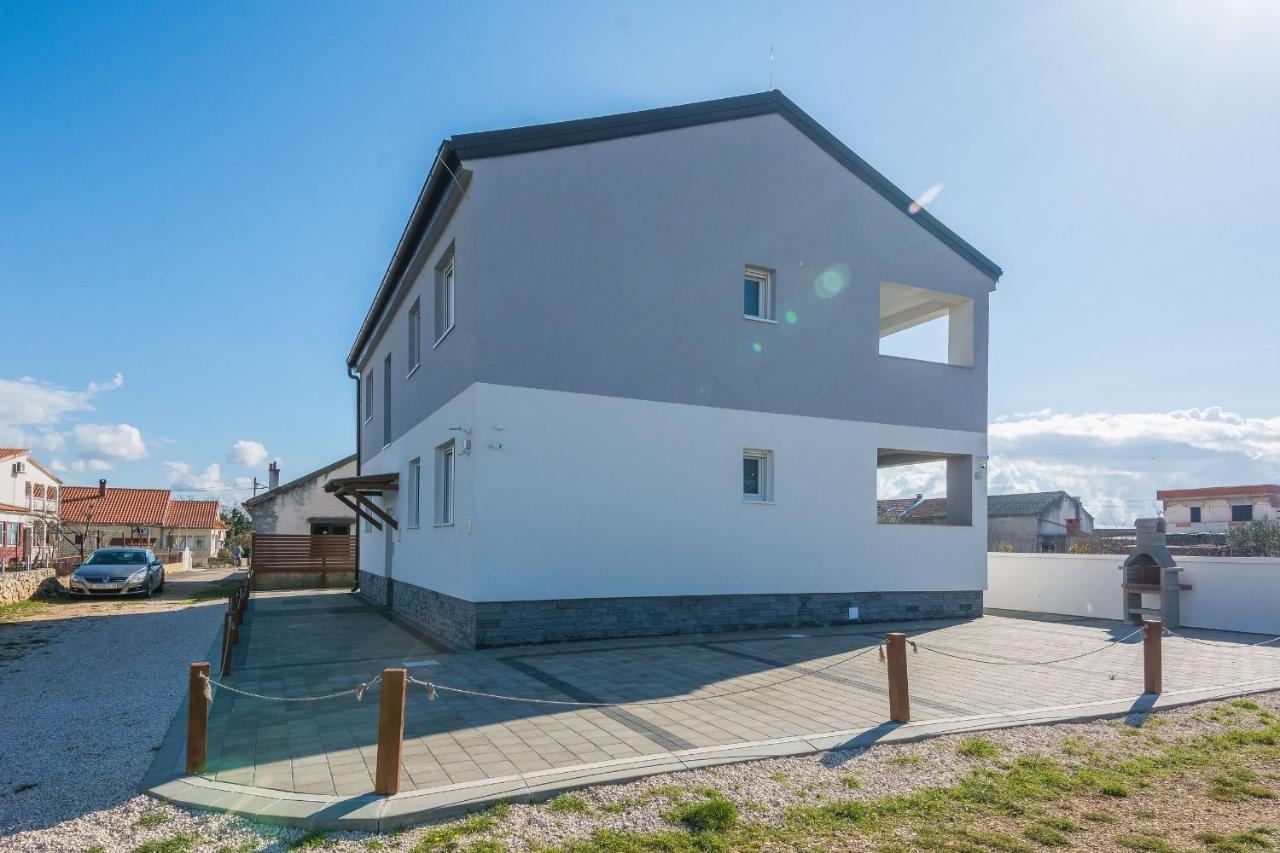 Apartments Pejakovic Vir Eksteriør billede